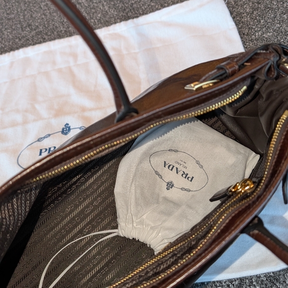 NWT Prada Large Leather Handbag Shoulder Bag - Picture 6 of 8